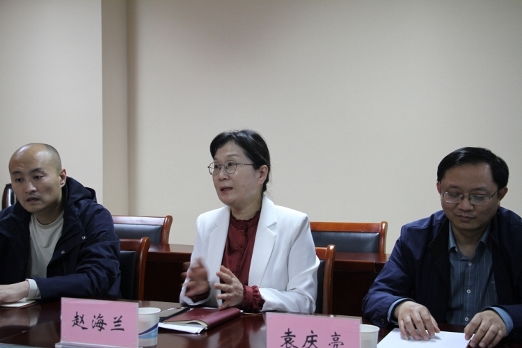 调研交流2.jpg 调研交流2.jpg